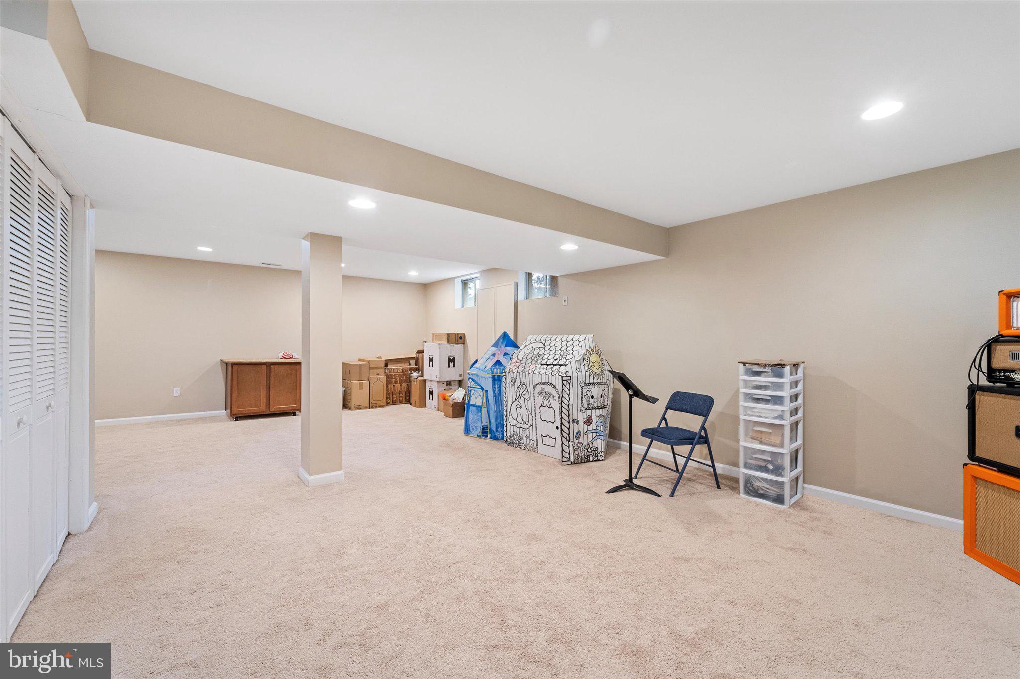 9521 Retriever Rd