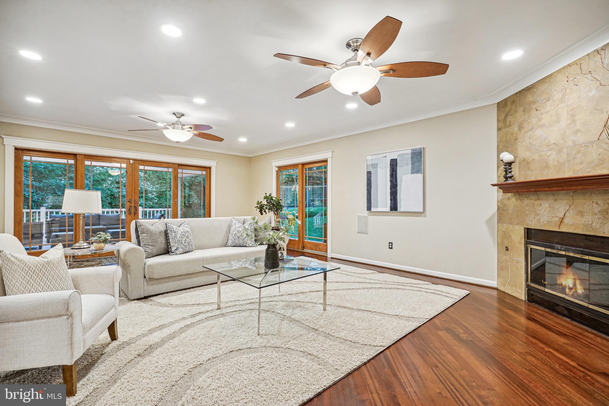 11011 Burywood Ln