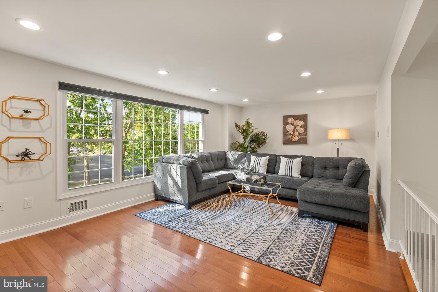 4517 Squiredale Sq