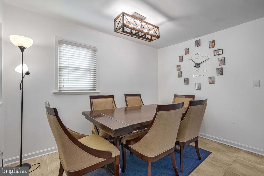 2507 Fairhaven Ave