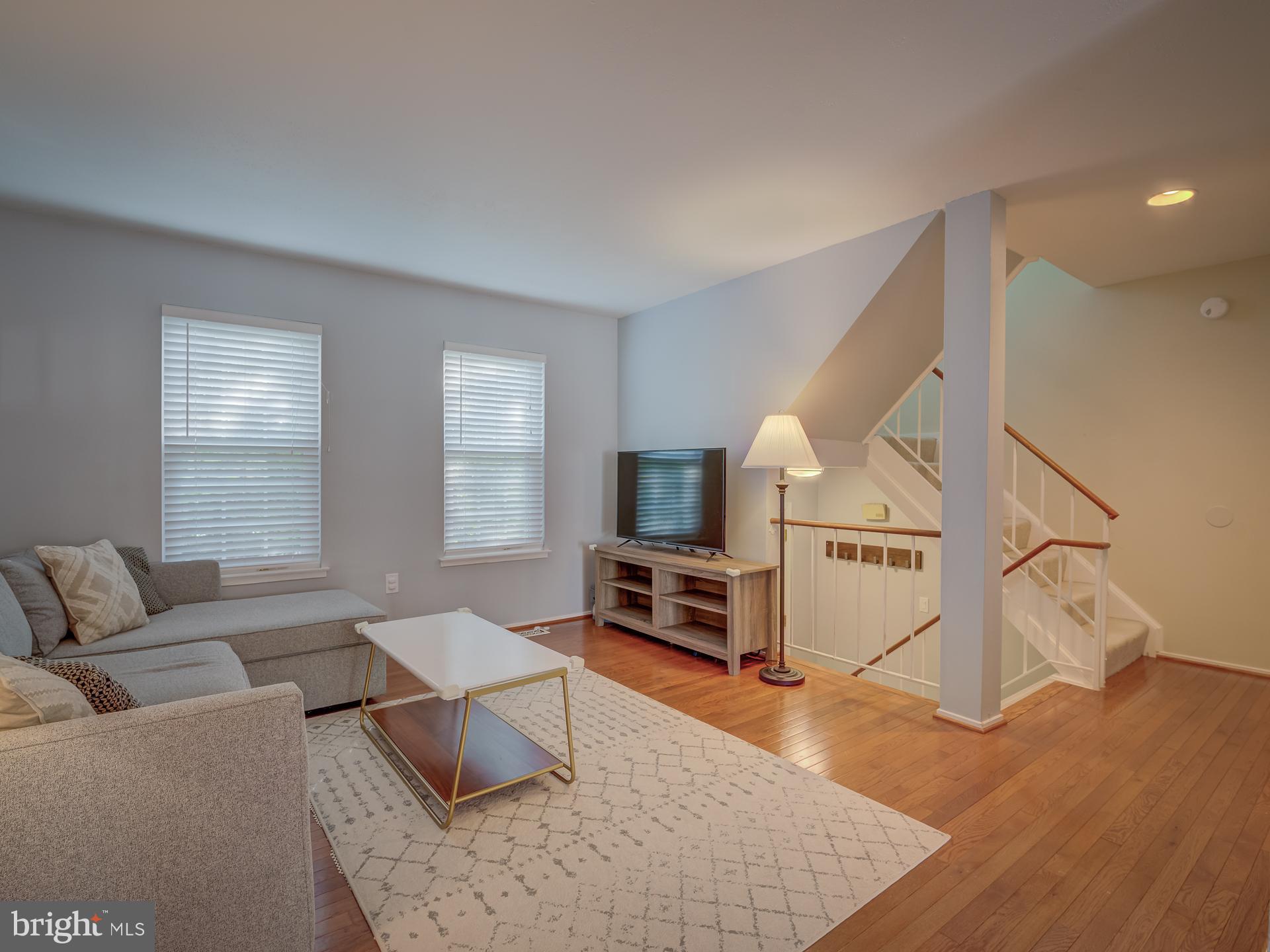 2400 RIDGEHAMPTON CT