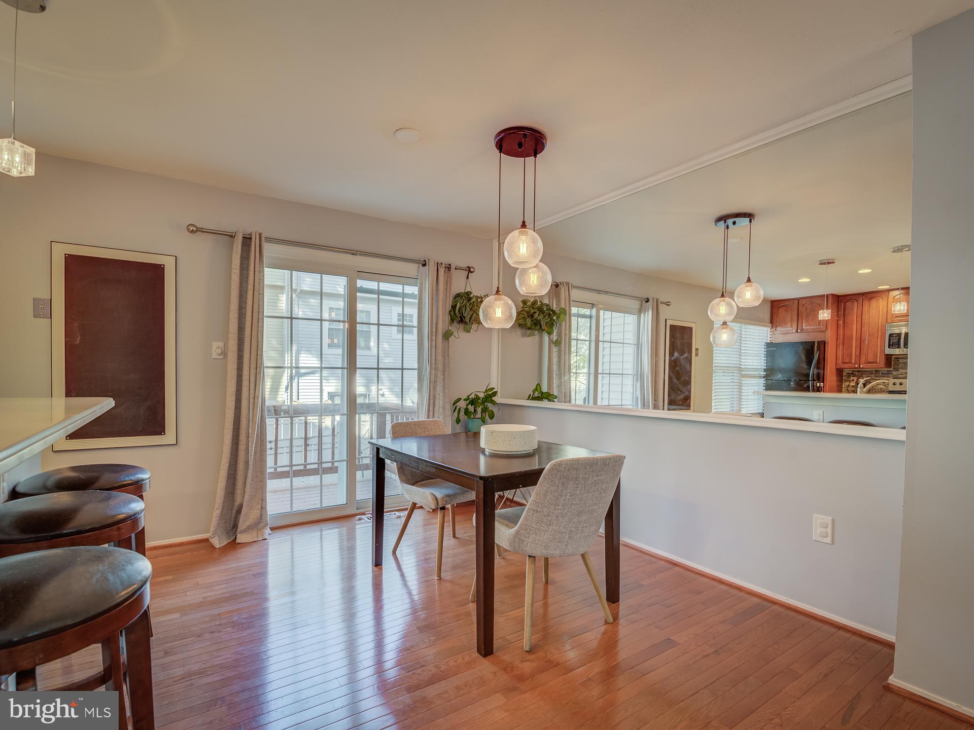 2400 RIDGEHAMPTON CT