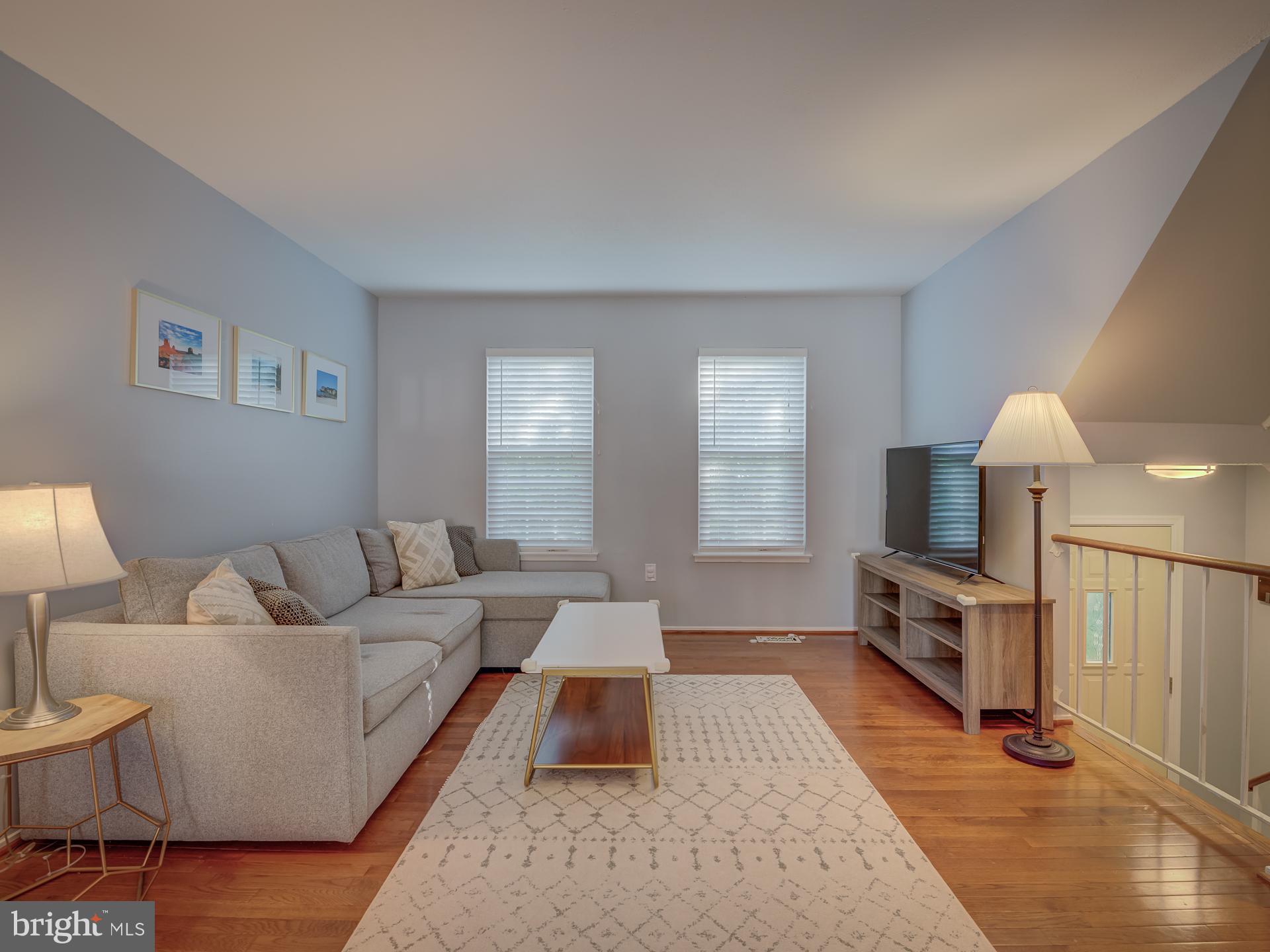 2400 RIDGEHAMPTON CT