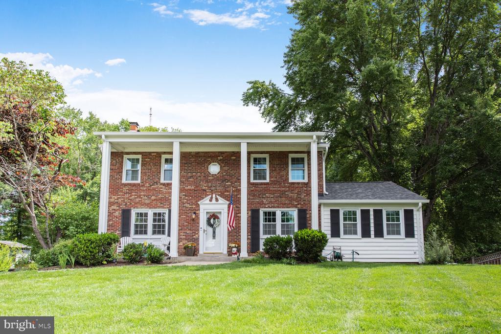7611 Kingsbury Rd