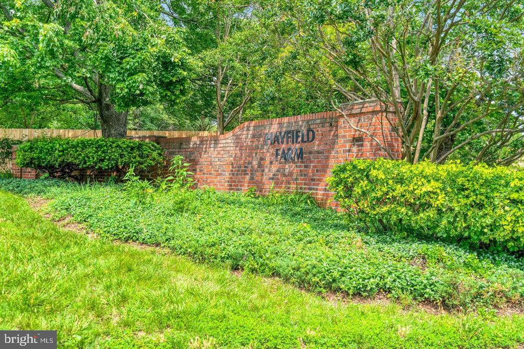 7611 Kingsbury Rd