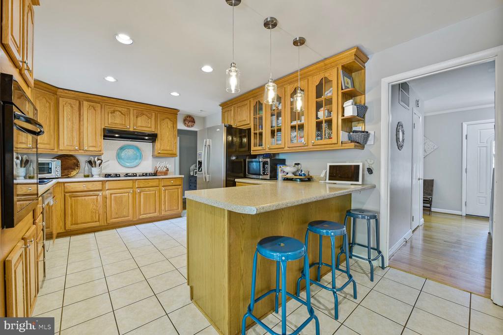 7611 Kingsbury Rd