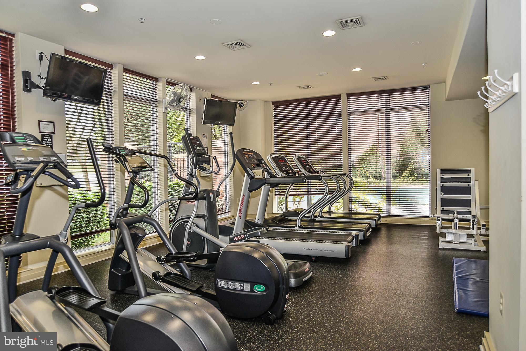 9480 VIRGINIA CENTER BOULEVARD 230