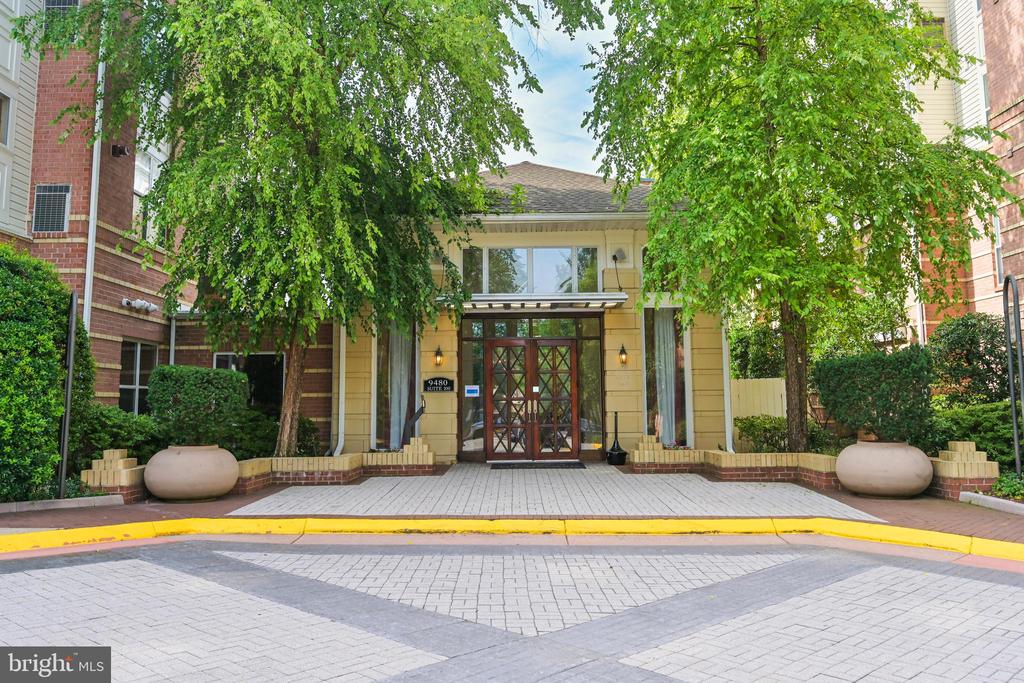 9480 VIRGINIA CENTER BOULEVARD 230