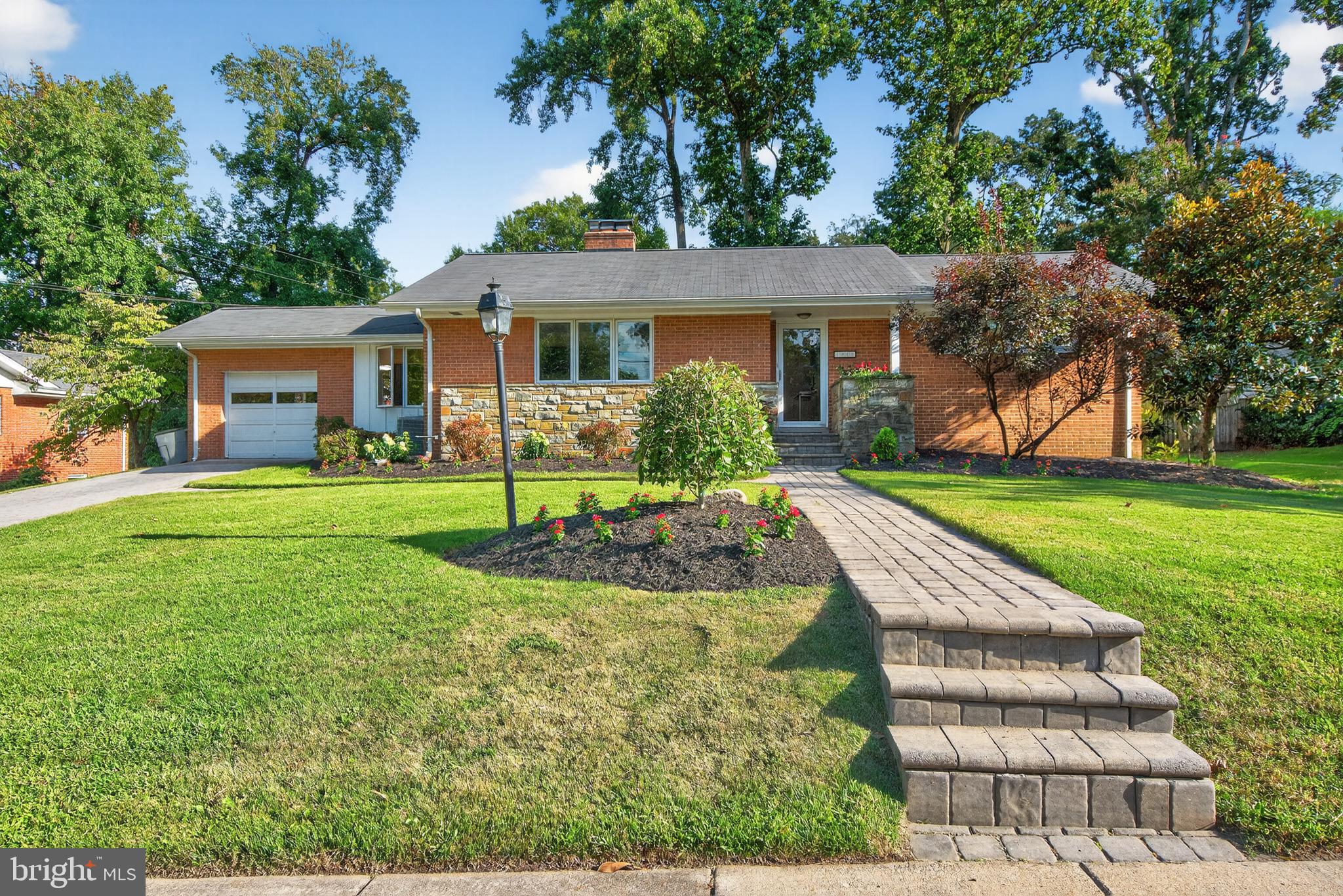 1211 TULANE DRIVE