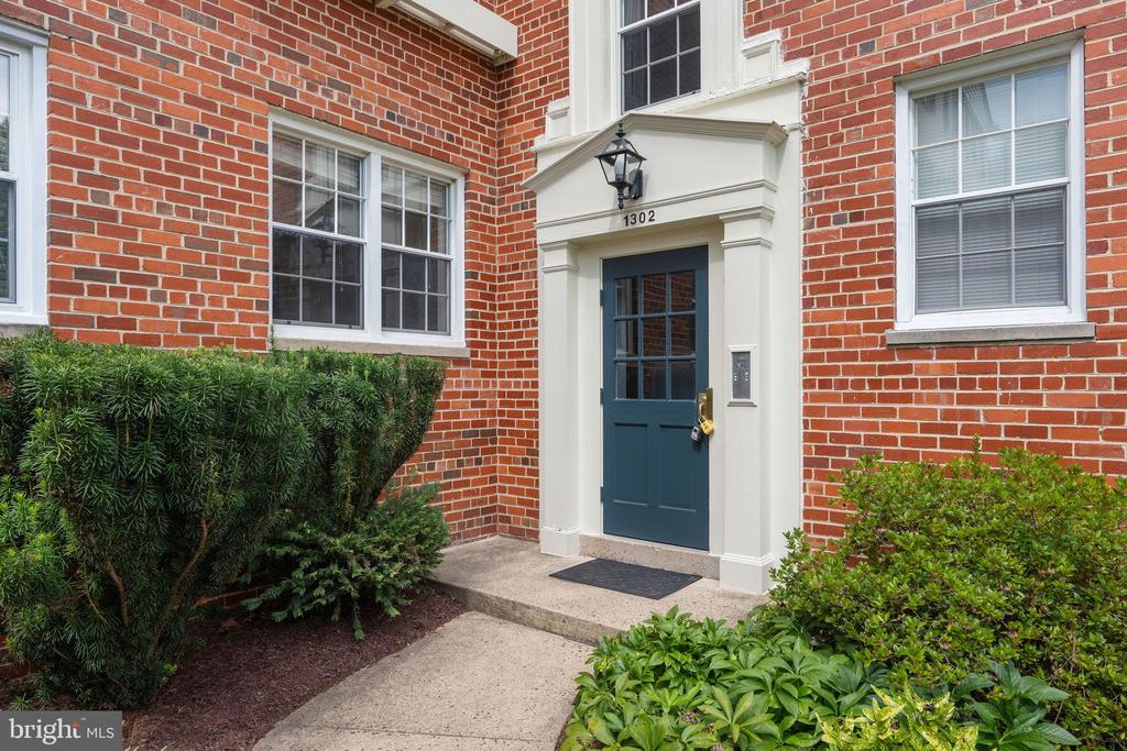 1302 BELLE VIEW BOULEVARD A-1