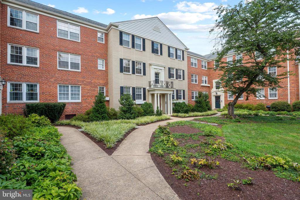 1302 BELLE VIEW BOULEVARD A-1