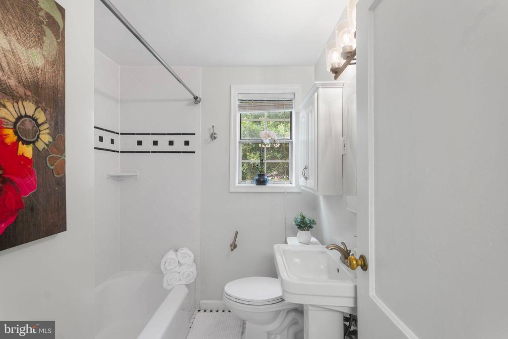 1302 BELLE VIEW BOULEVARD A-1