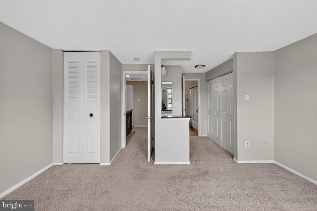 5338 HARBOR COURT DRIVE