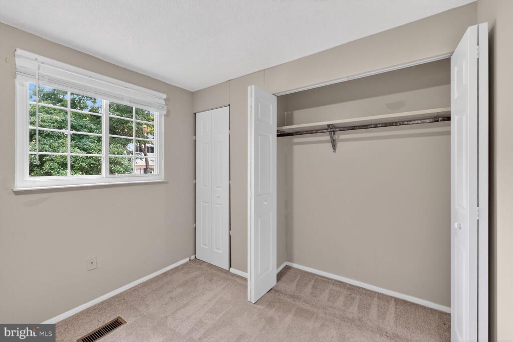5338 HARBOR COURT DRIVE