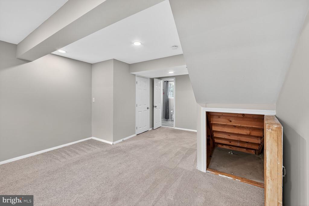 5338 HARBOR COURT DRIVE