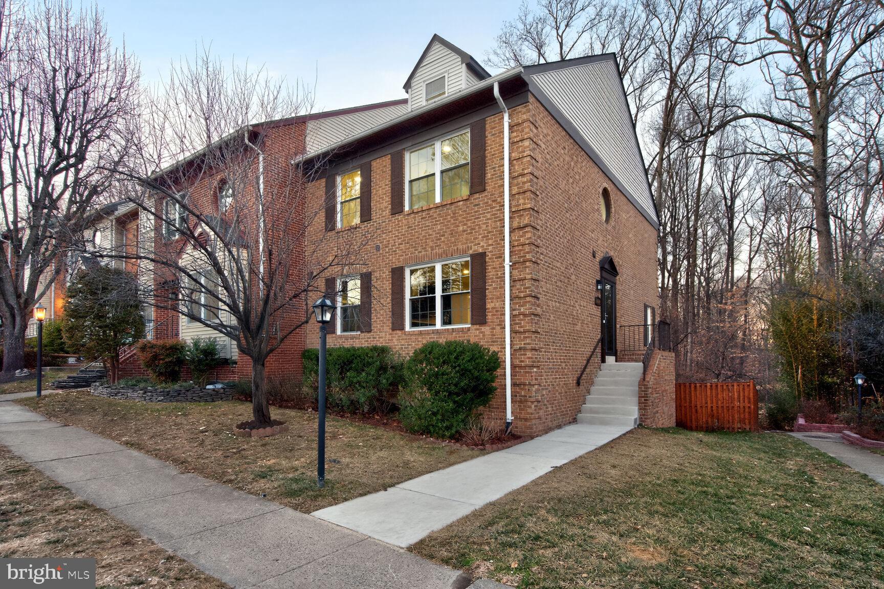 6024 KNIGHTS RIDGE WAY