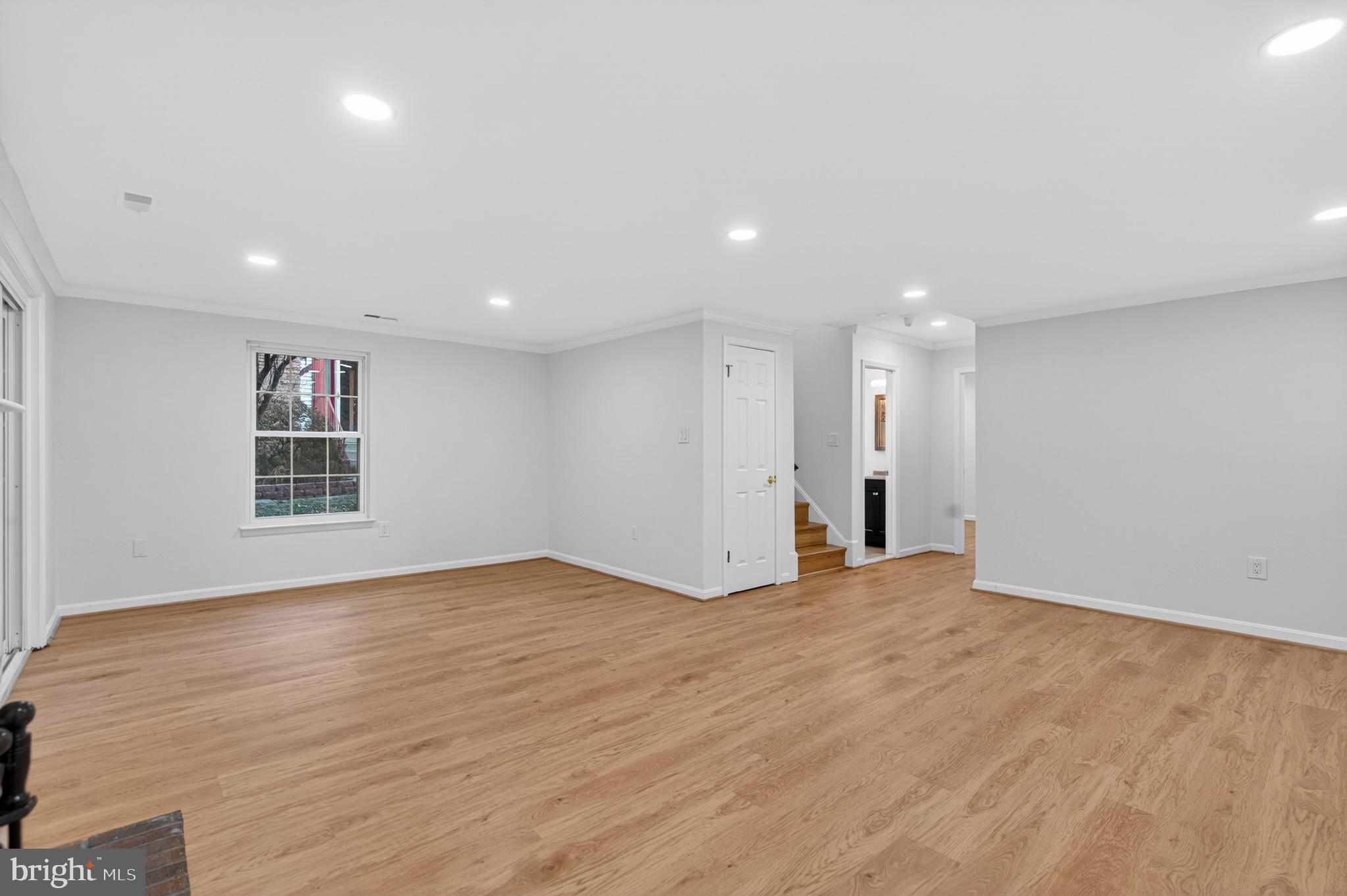 6024 KNIGHTS RIDGE WAY