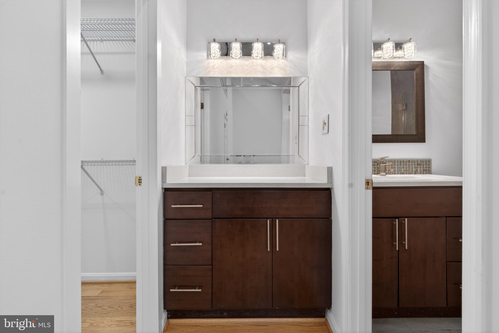 6024 KNIGHTS RIDGE WAY