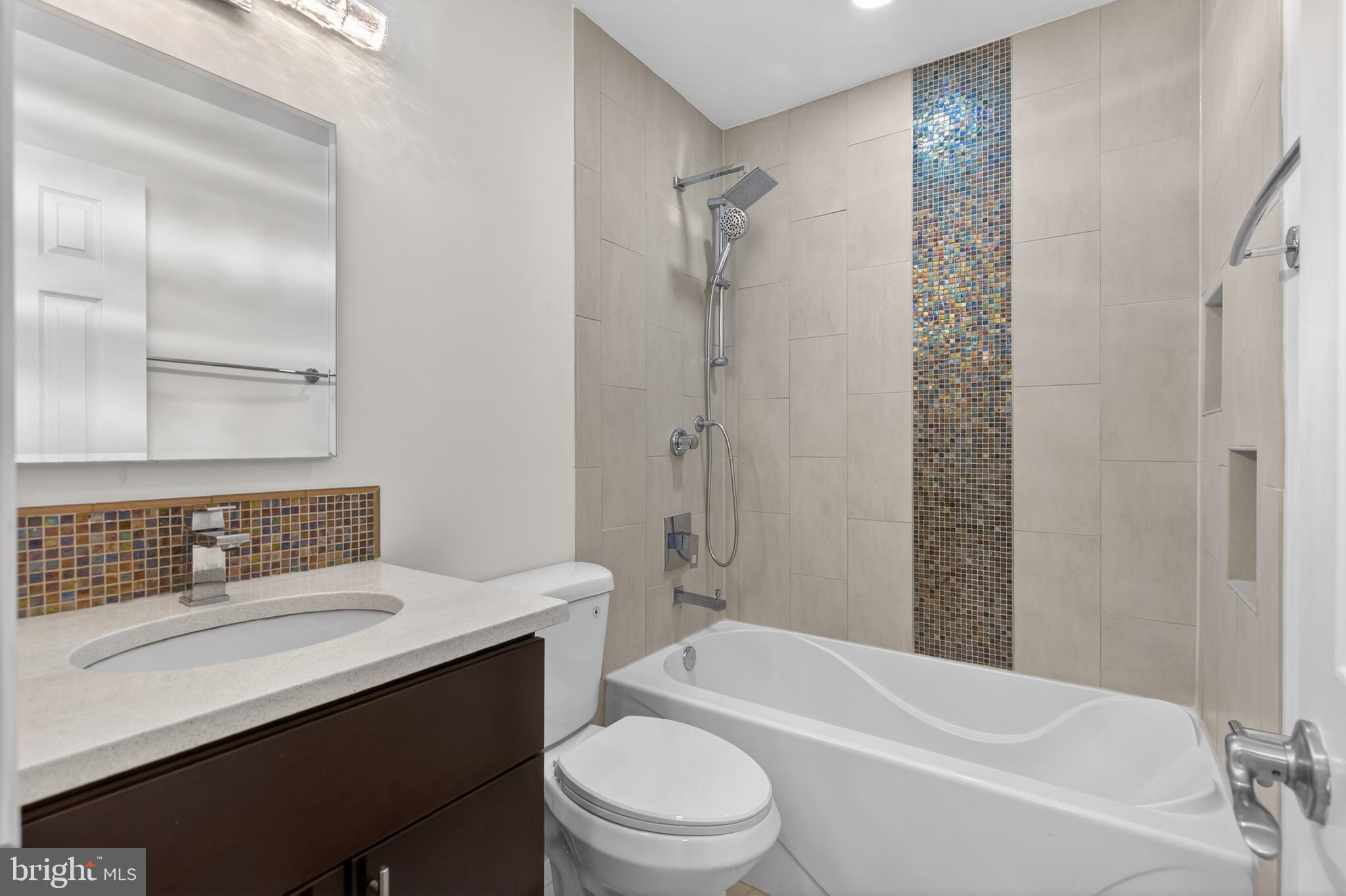 6024 KNIGHTS RIDGE WAY