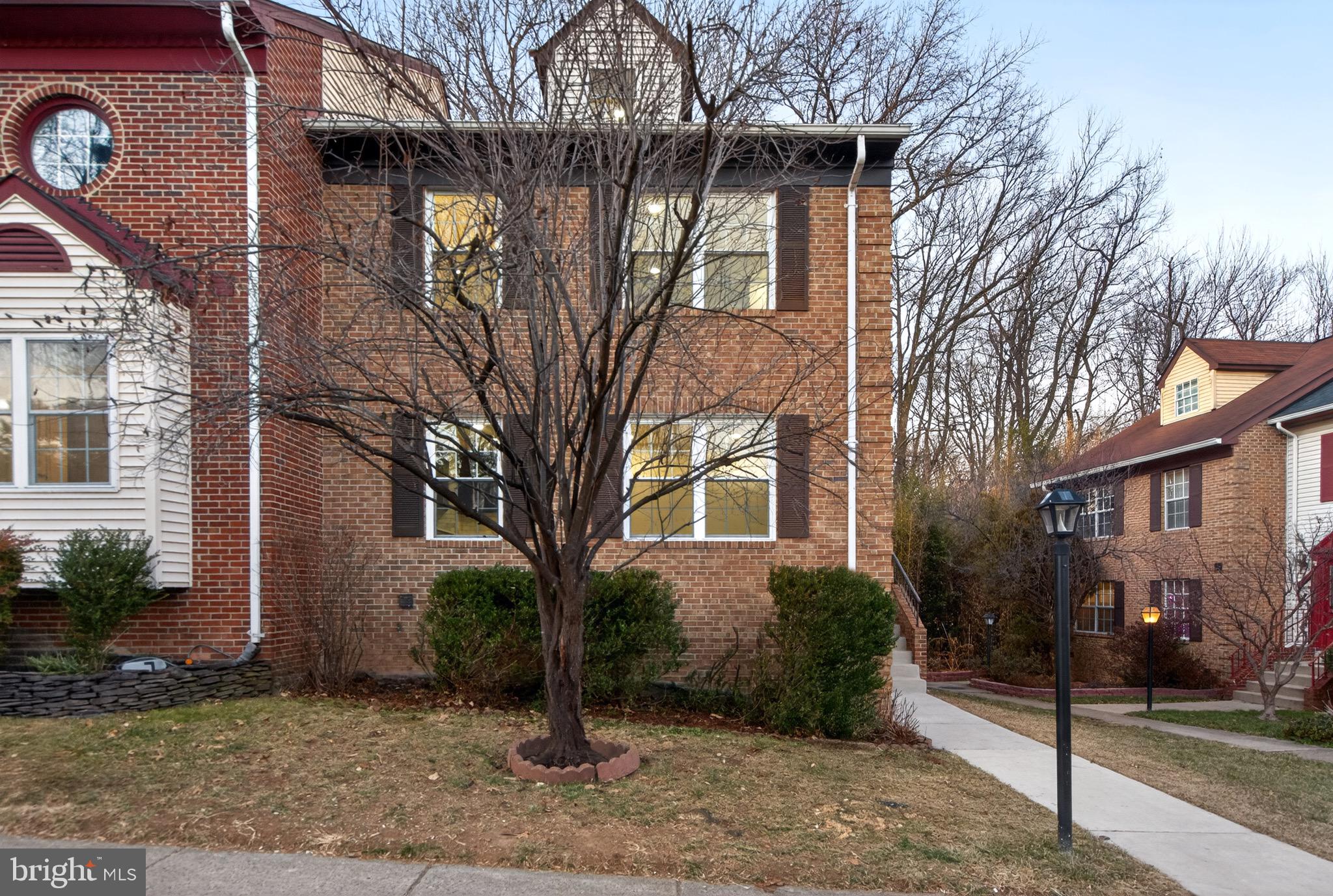 6024 KNIGHTS RIDGE WAY