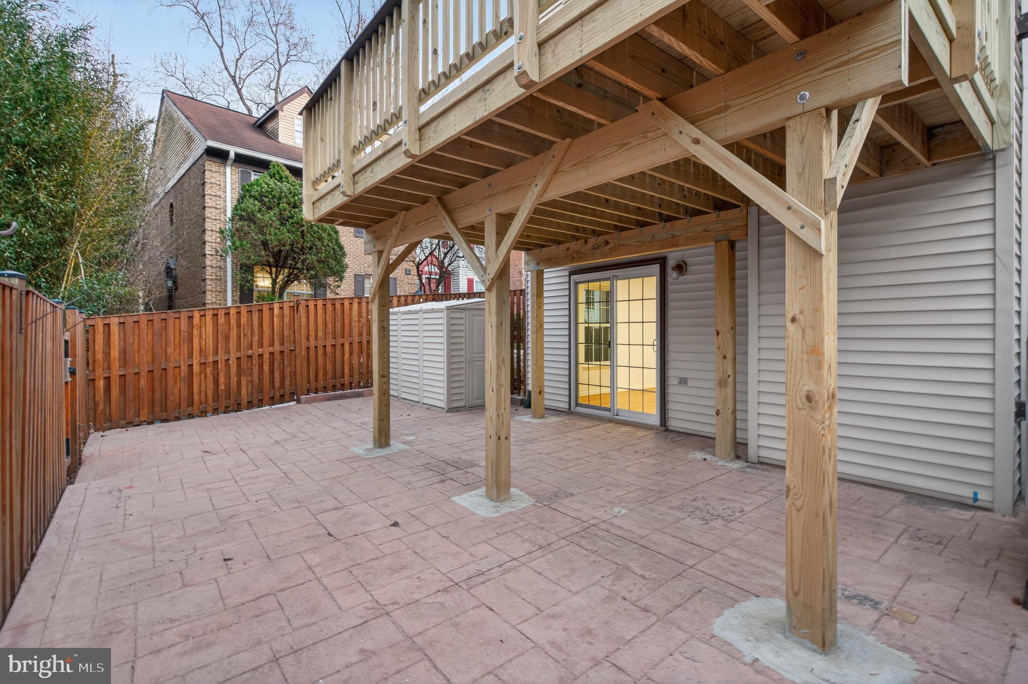 6024 KNIGHTS RIDGE WAY