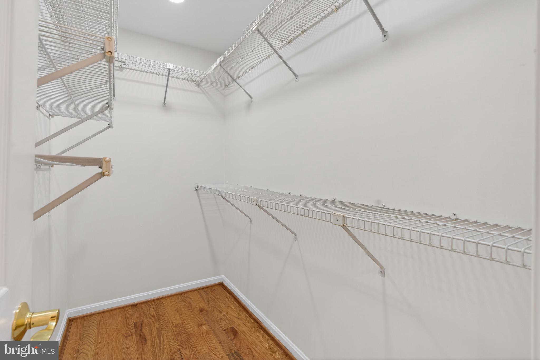 6024 KNIGHTS RIDGE WAY