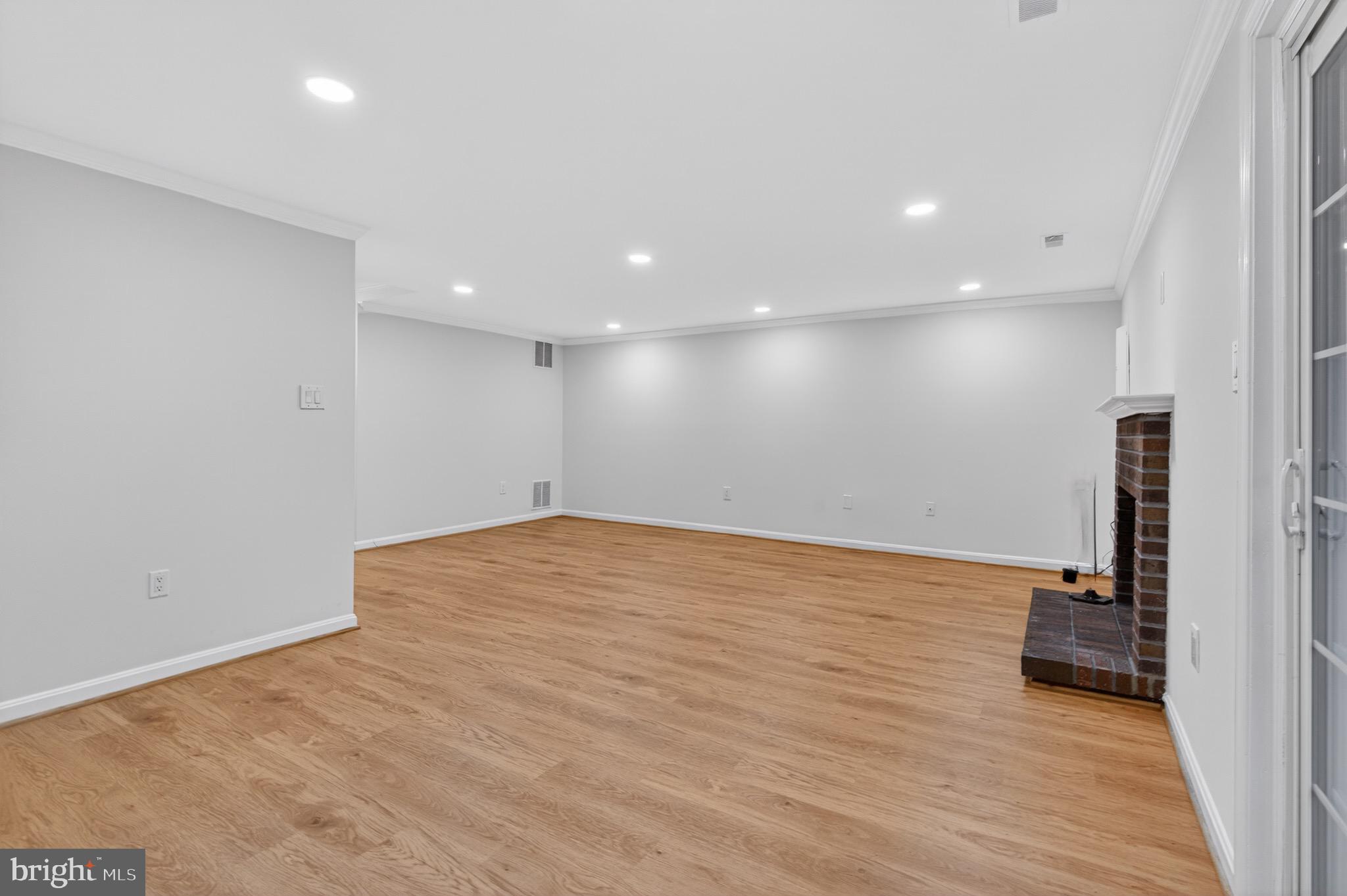 6024 KNIGHTS RIDGE WAY