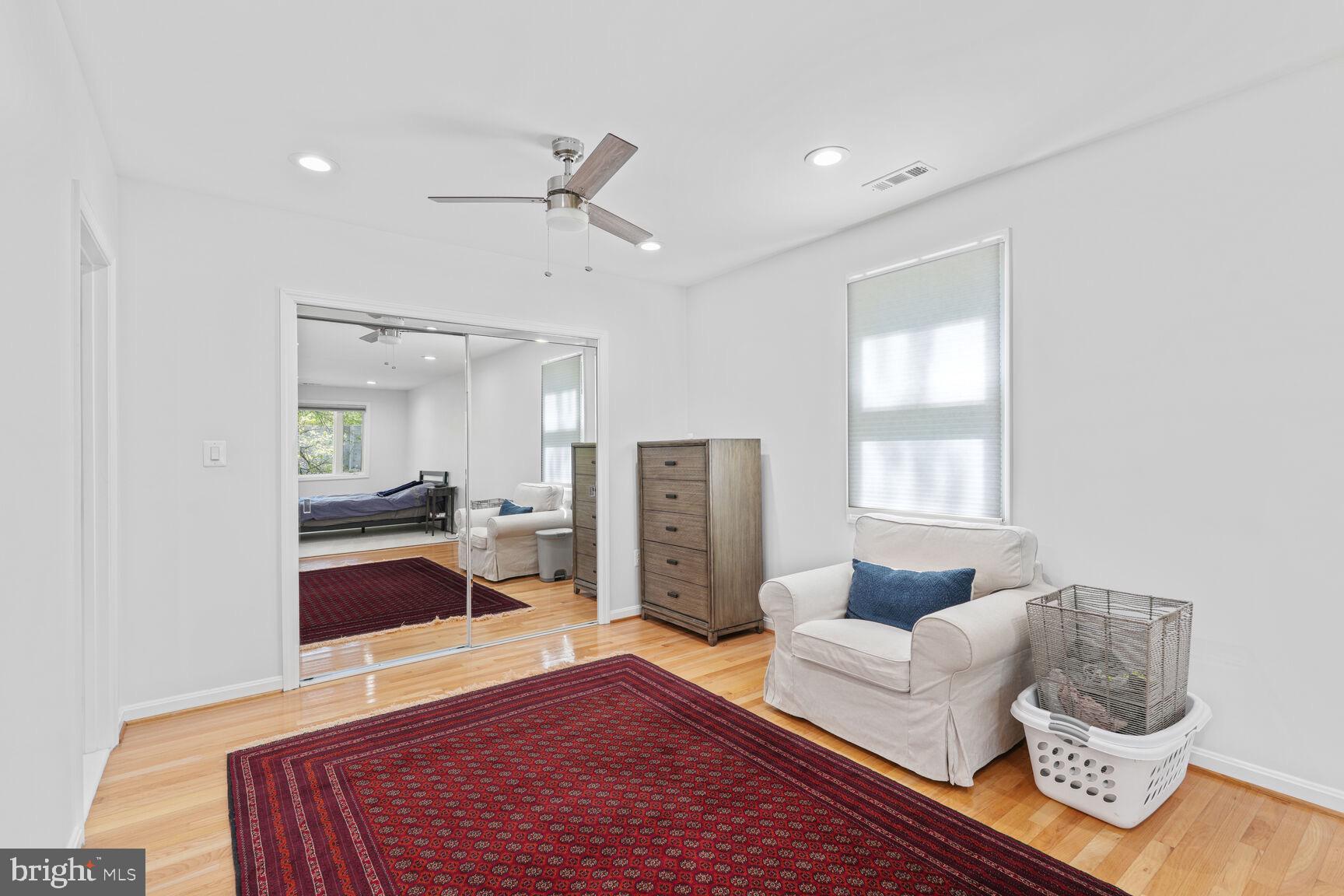 7937 FREEHOLLOW DRIVE