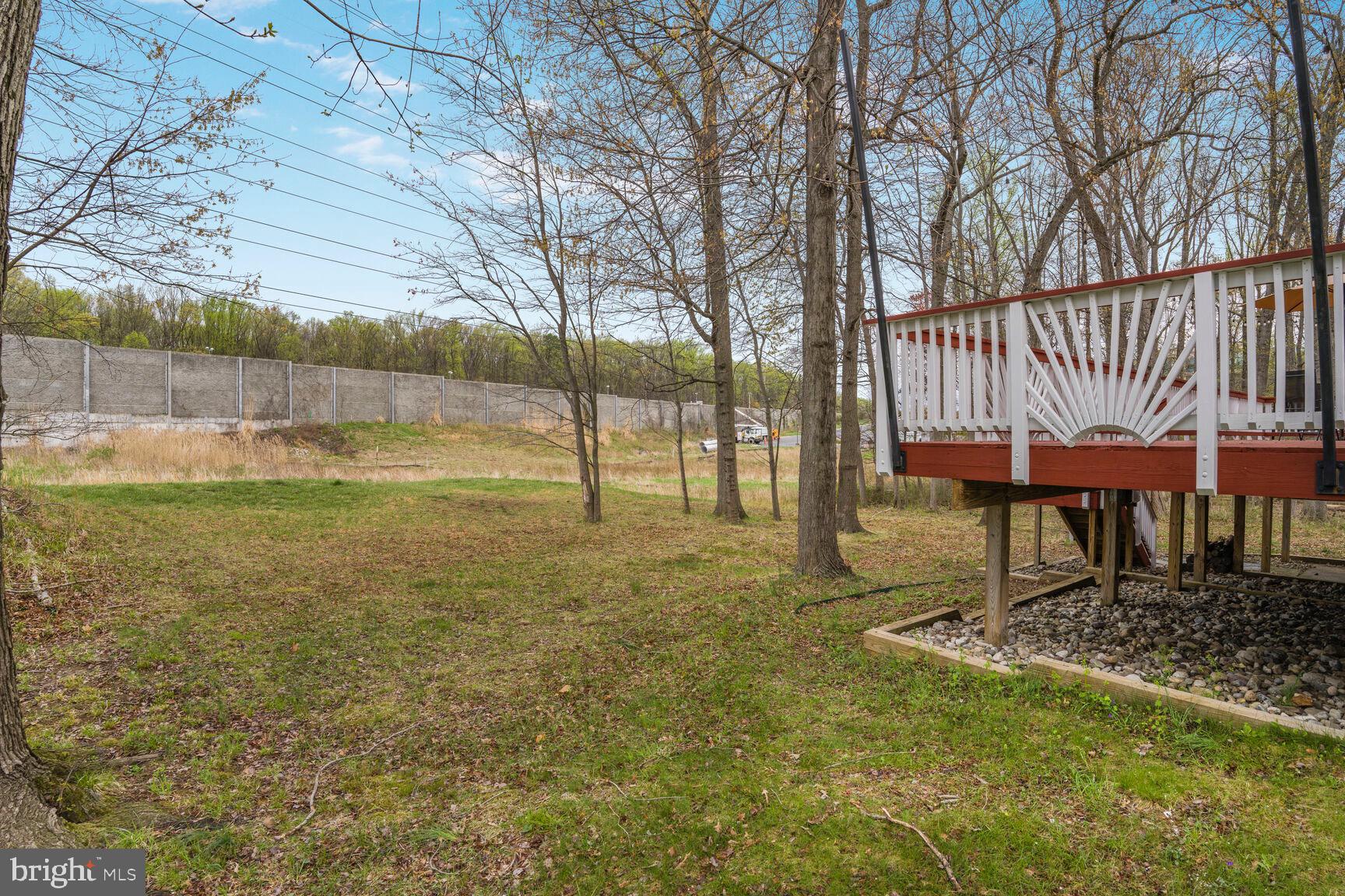 7937 FREEHOLLOW DRIVE