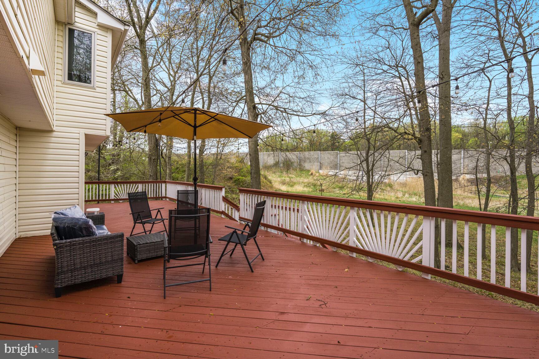 7937 FREEHOLLOW DRIVE