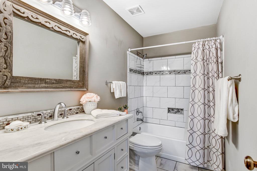 11109 ROBERT CARTER ROAD