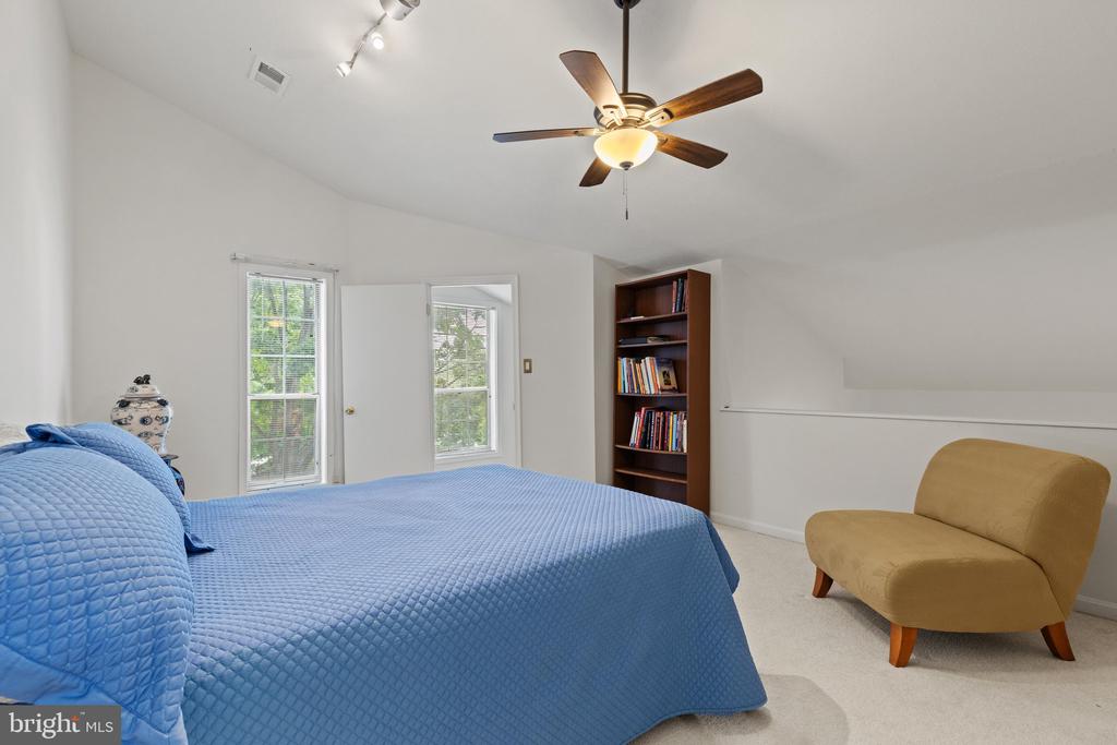 10178 OAKTON TERRACE ROAD Unit: 178