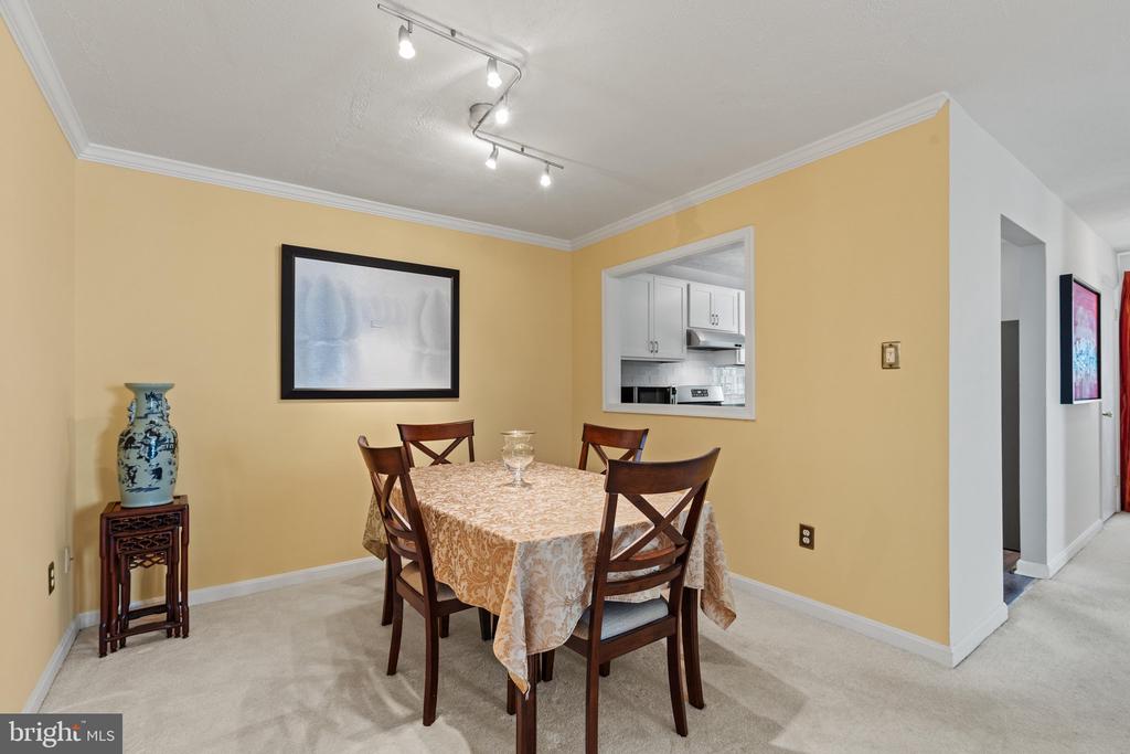 10178 OAKTON TERRACE ROAD Unit: 178