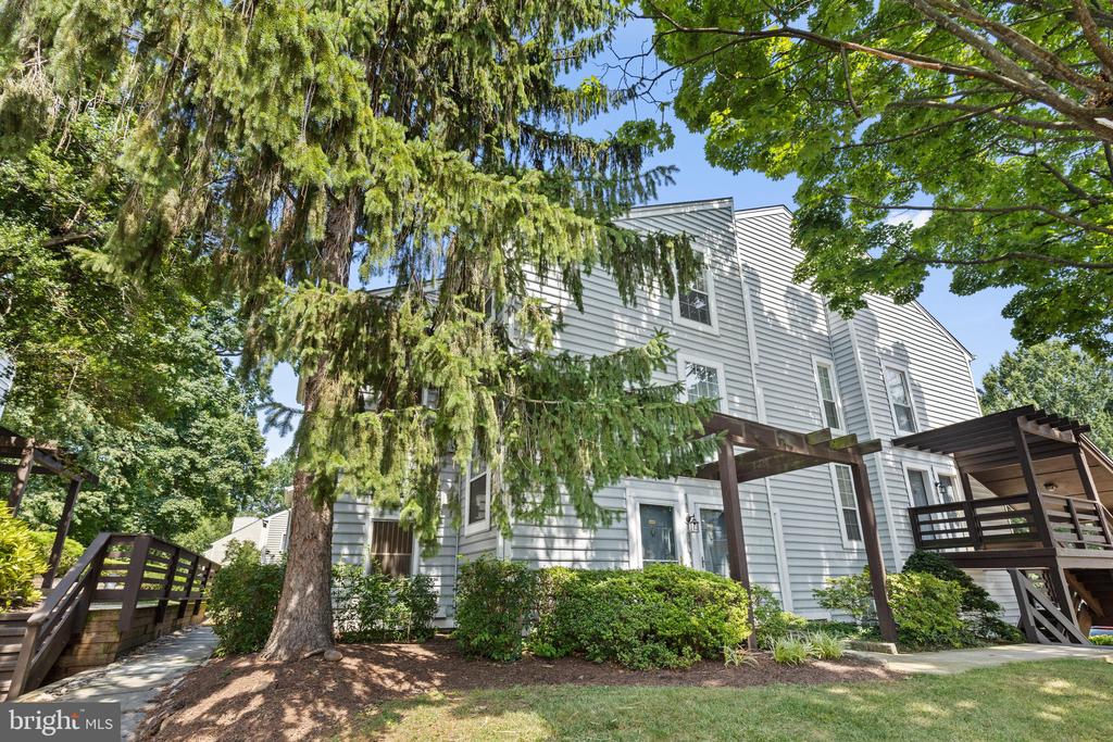 10178 OAKTON TERRACE ROAD Unit: 178