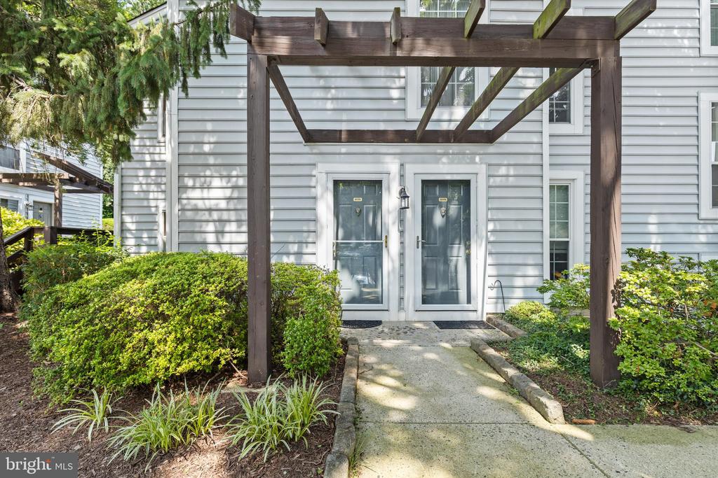 10178 OAKTON TERRACE ROAD Unit: 178