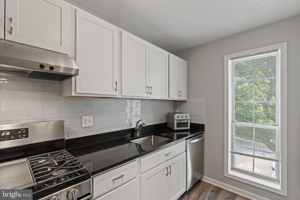 10178 OAKTON TERRACE ROAD Unit: 178