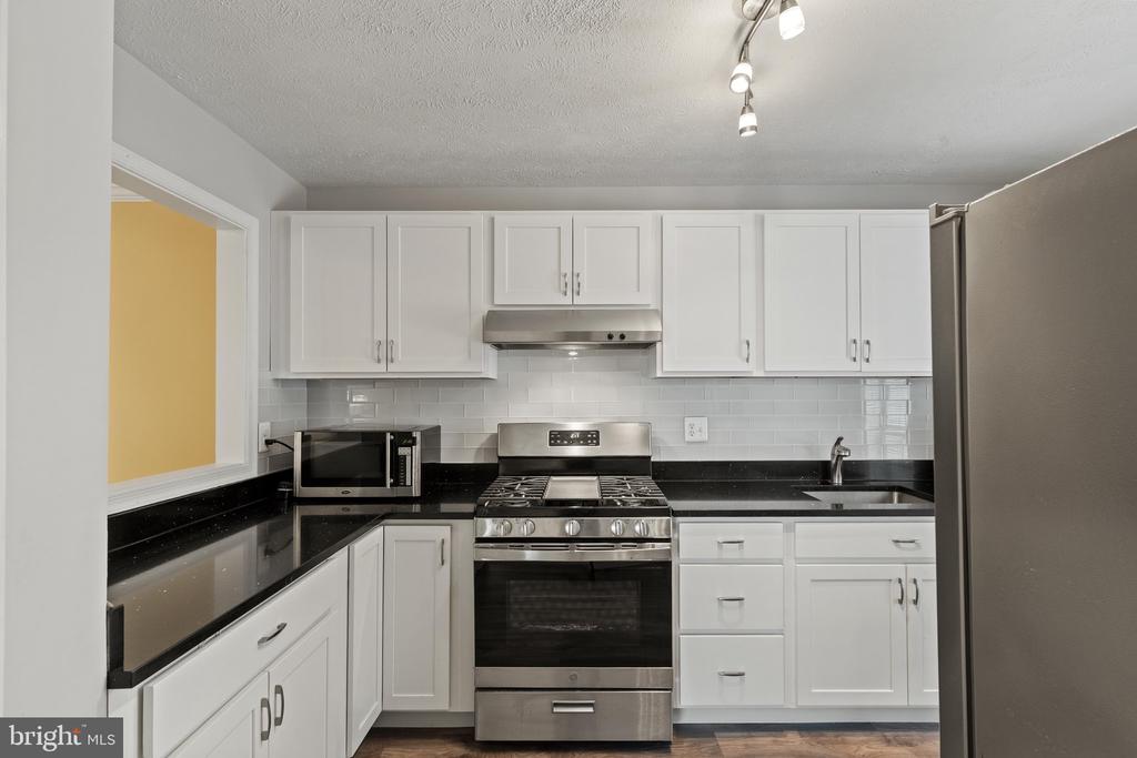 10178 OAKTON TERRACE ROAD Unit: 178