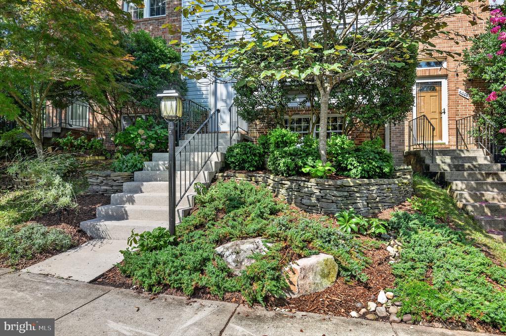 6003 CHICORY PLACE