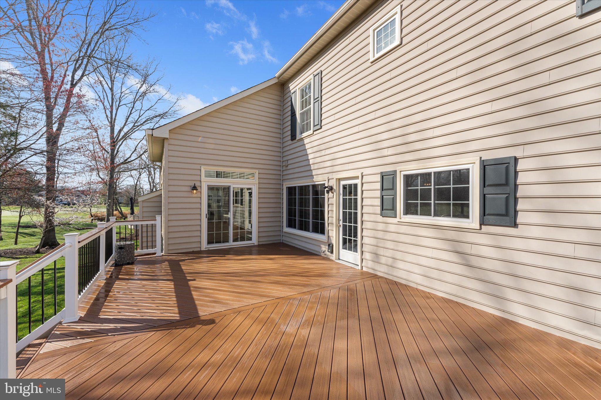 6070 ERINBLAIR LOOP