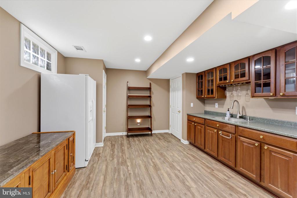 6070 ERINBLAIR LOOP