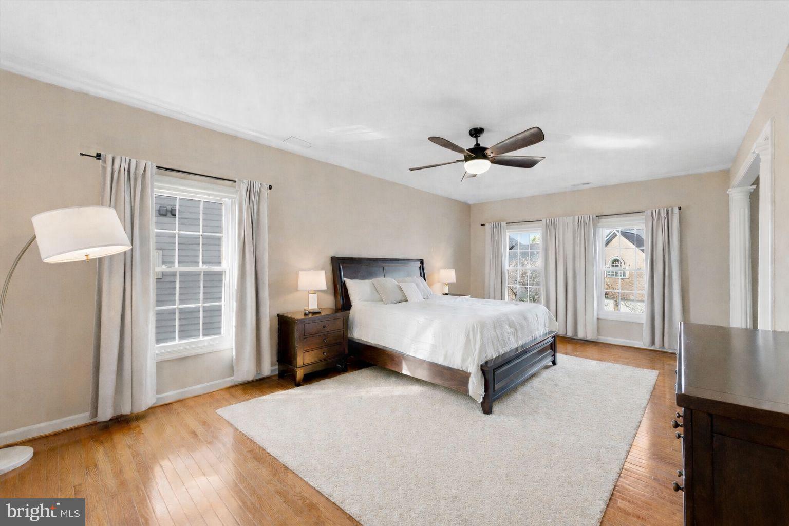 6070 ERINBLAIR LOOP