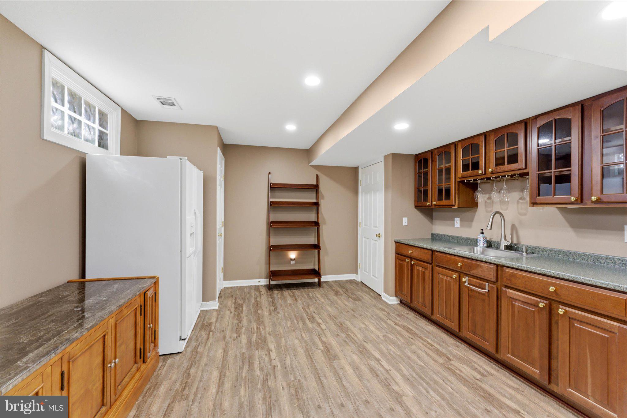 6070 ERINBLAIR LOOP