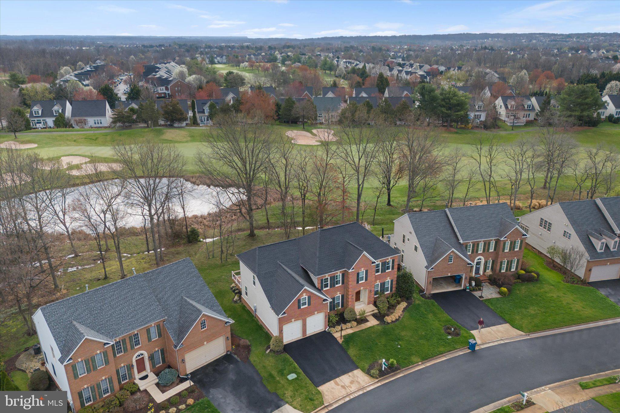 6070 ERINBLAIR LOOP