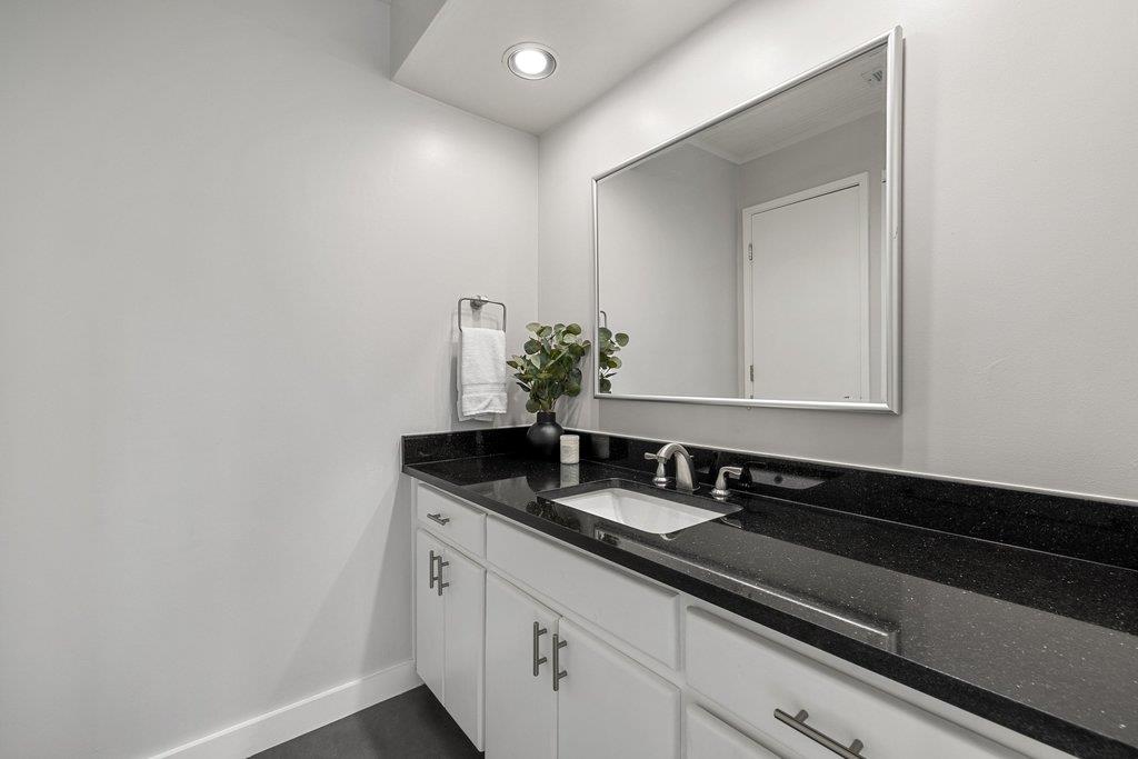 6101 Gun Bow CT