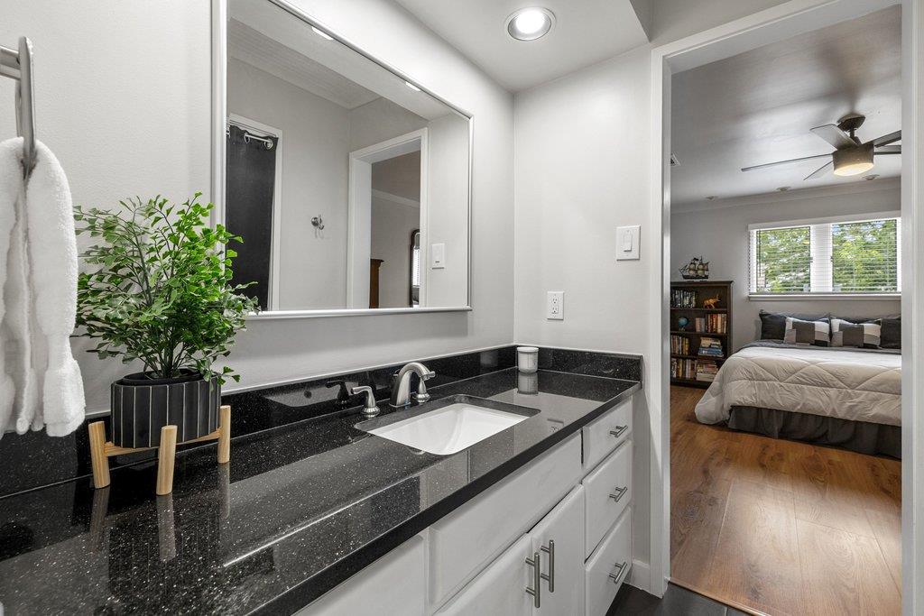 6101 Gun Bow CT