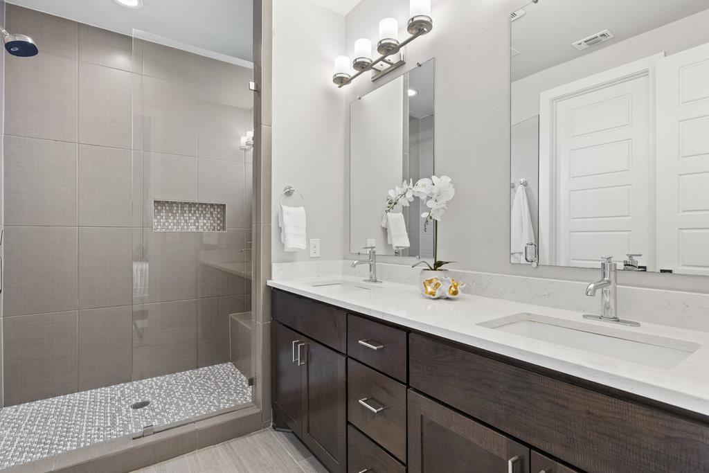 3900 Sightline ST # 127