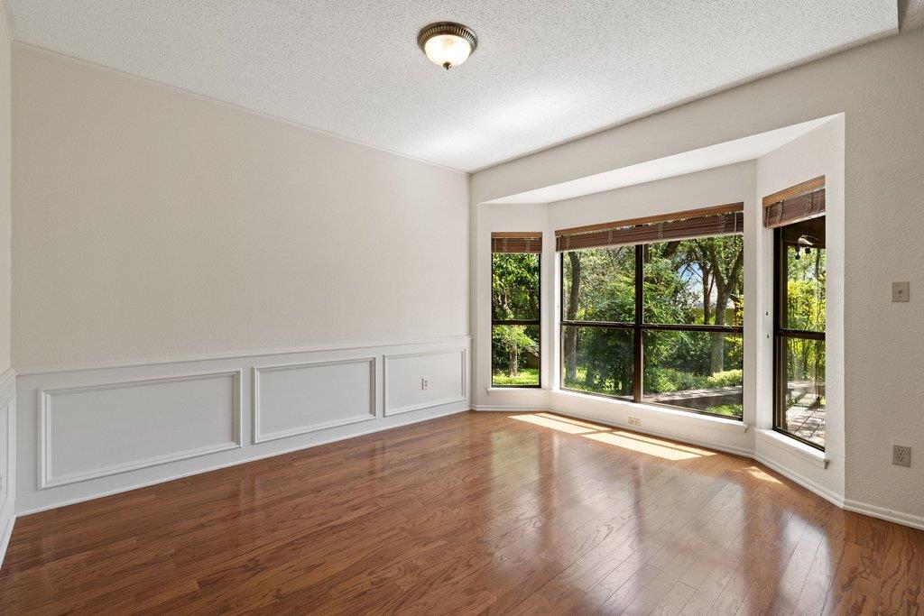 110 Blue Jay DR