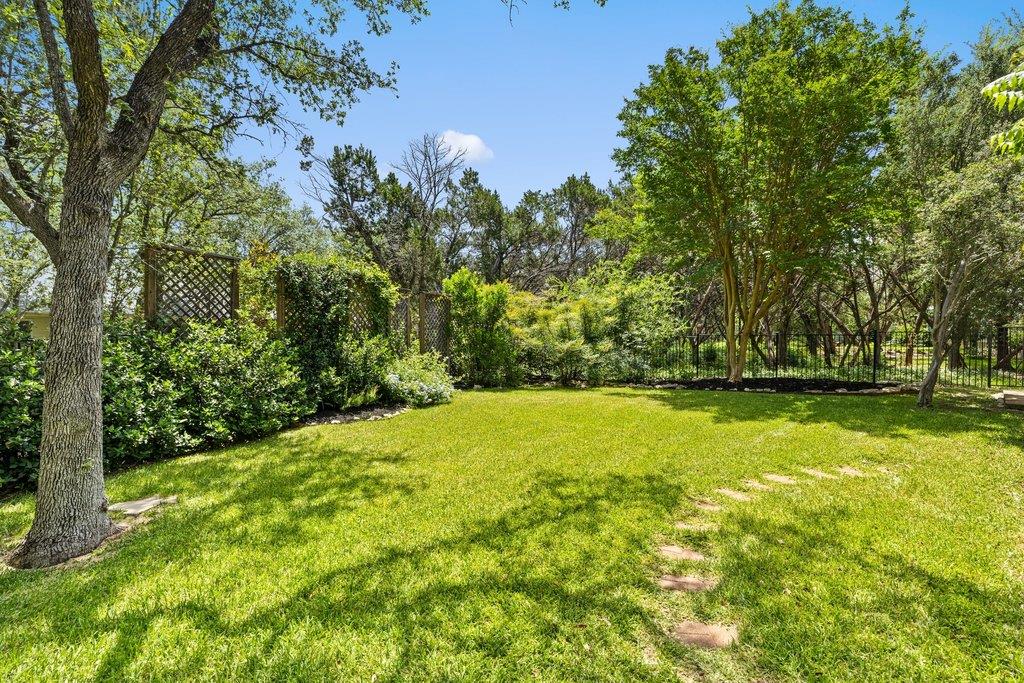 110 Blue Jay DR