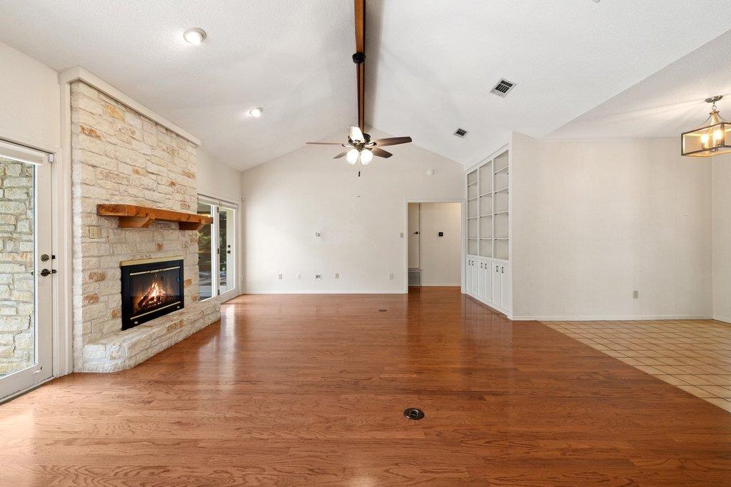 110 Blue Jay DR