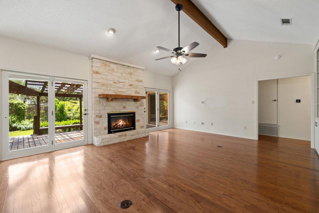 110 Blue Jay DR
